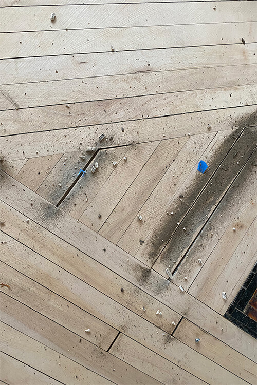 Rubbish inbetween boards
