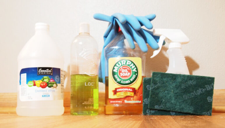 Wood floor cleaners